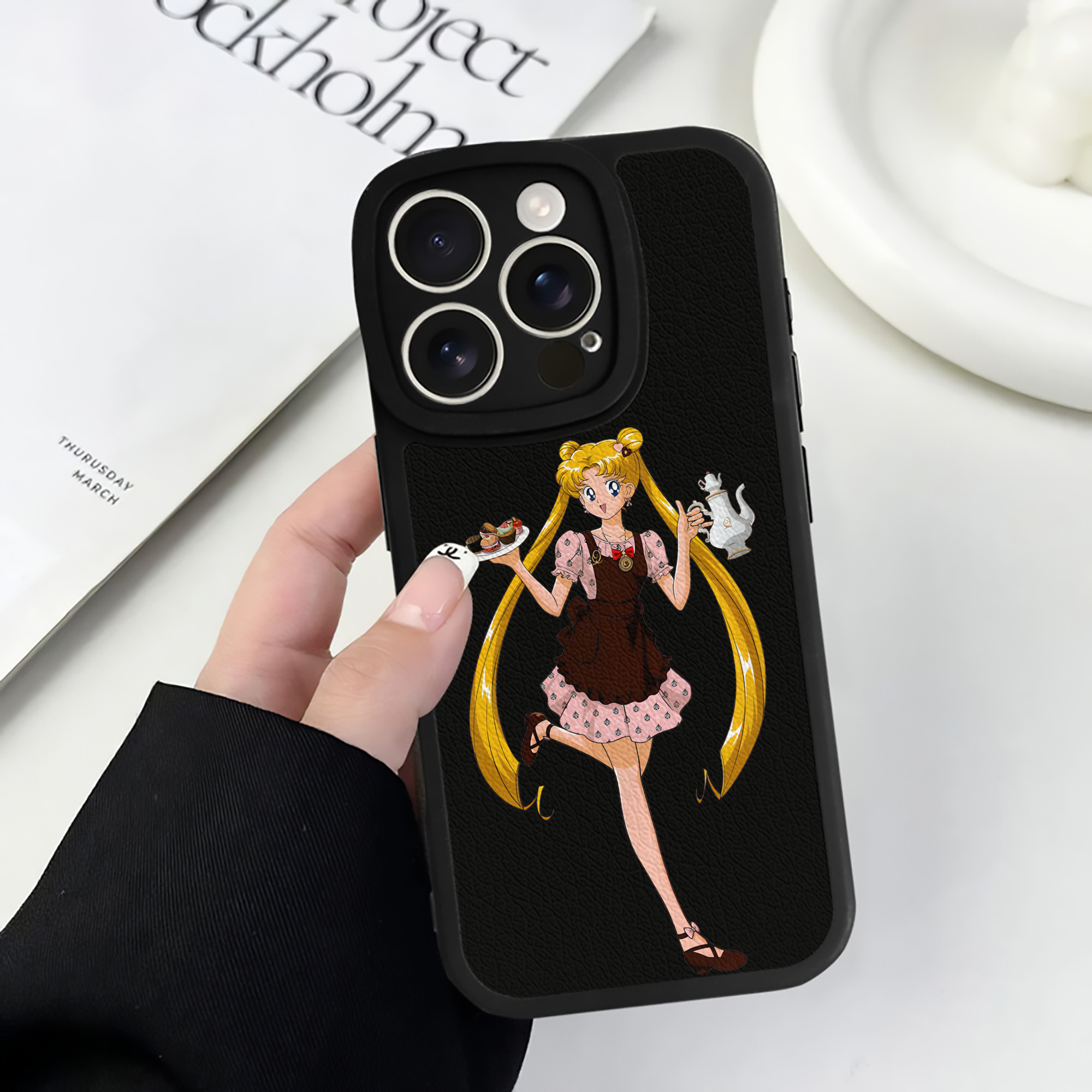 （画像用） 美少女戦士セーラームーン 愛野 美奈子 あいの みなこ Sailor Moon Aino Minako 【iPhone 16シリーズ対応】シリコンスマホケース（レザー調） 材質：シリコン